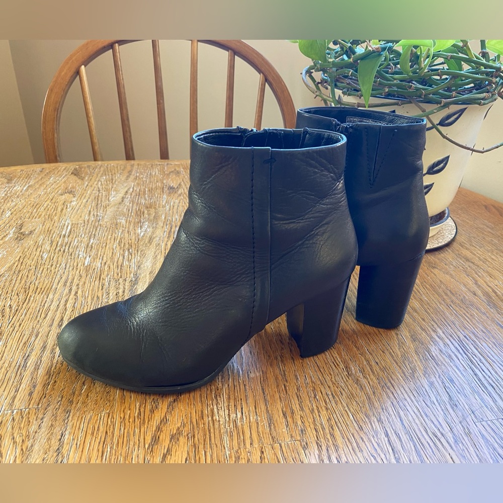 Vionic Leather Ankle Boots Black 7.5 - Picture 9 of 16